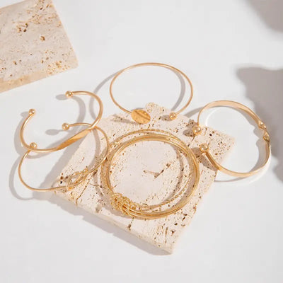 Geknotetes Eleganz-Armband-Set | Gold