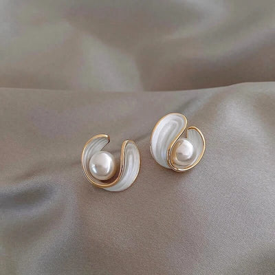 Antoinette Luxe Weiße Opal Ohrringe