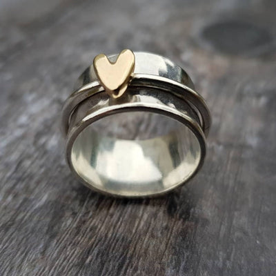 Mely - Silberring mit goldenem Herzen