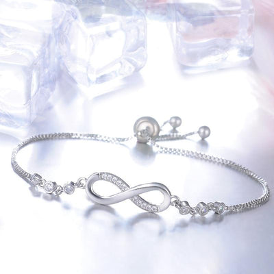 Verstellbares Unendlichkeit-Armband in Silber
