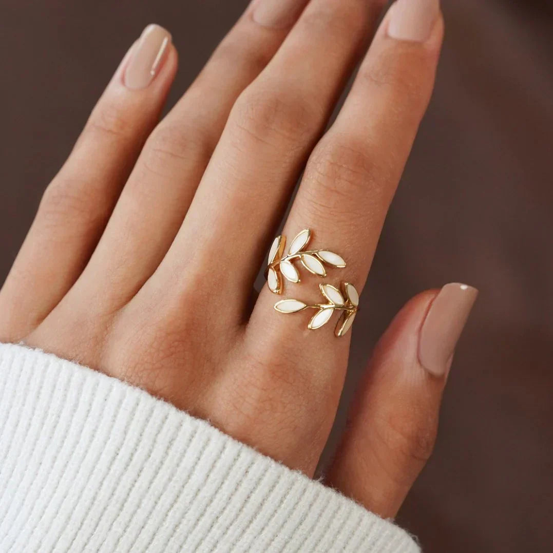 Pure - Weißer Opal Blatt Verstellbarer Ring