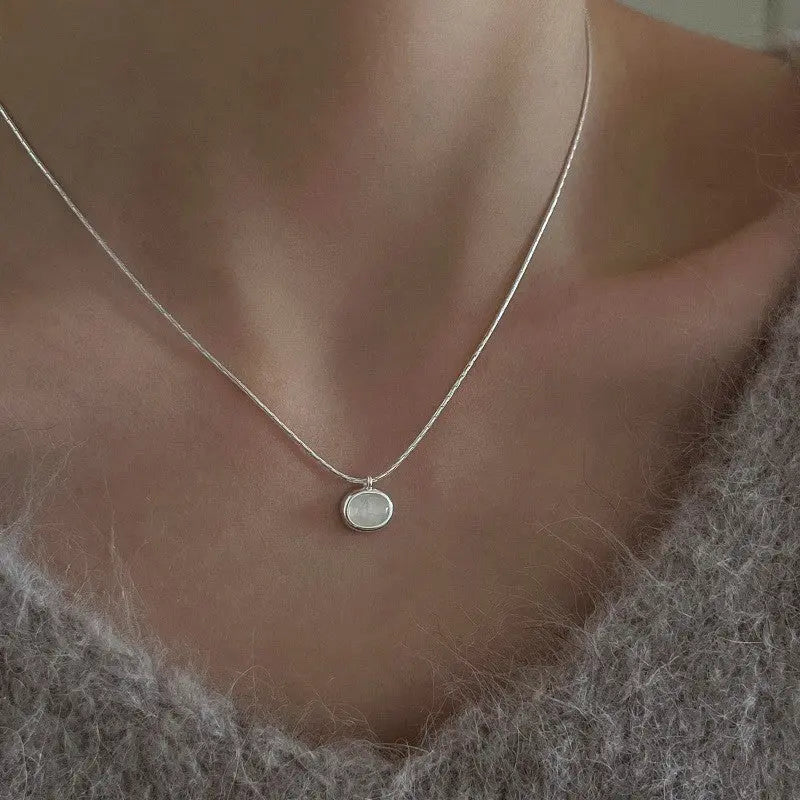 Klassische Solitaire-Pendelkette aus Silber